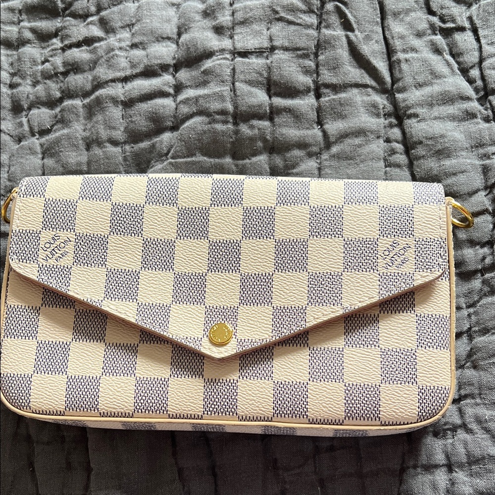 Louis Vuitton Beige and Blue Checkered Clutch obo